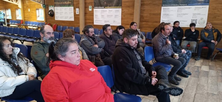Emporcha fortalece la relación Ciudad Puerto en localidad de Puerto Cisnes